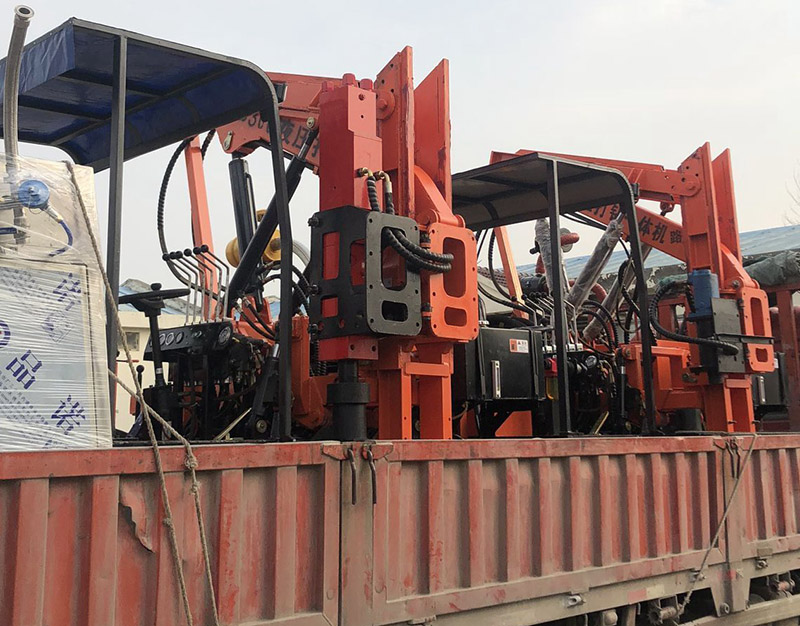 YD360液壓打樁鉆孔一體機發(fā)貨